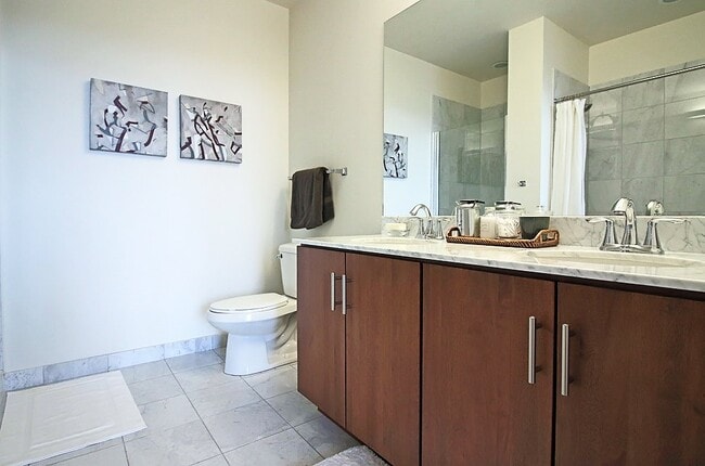 2159 S Indiana Ave Unit 1111T
