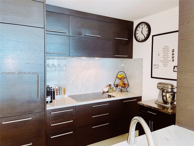 Photo - 900 Biscayne Blvd Unidad 4410