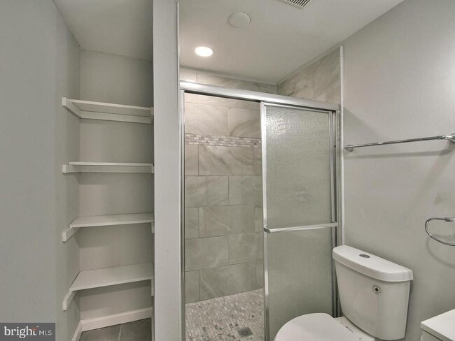 Photo - 1203 Kings Heather Dr