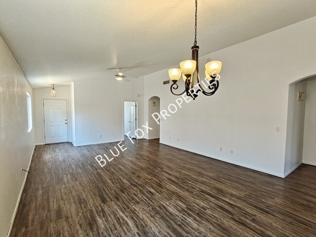 Photo - 3117 S Nastar Dr