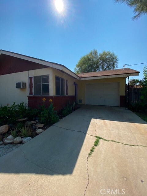 Photo - 6288 Jones Ave