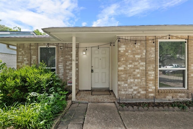 Photo - 10219 Staghill Dr