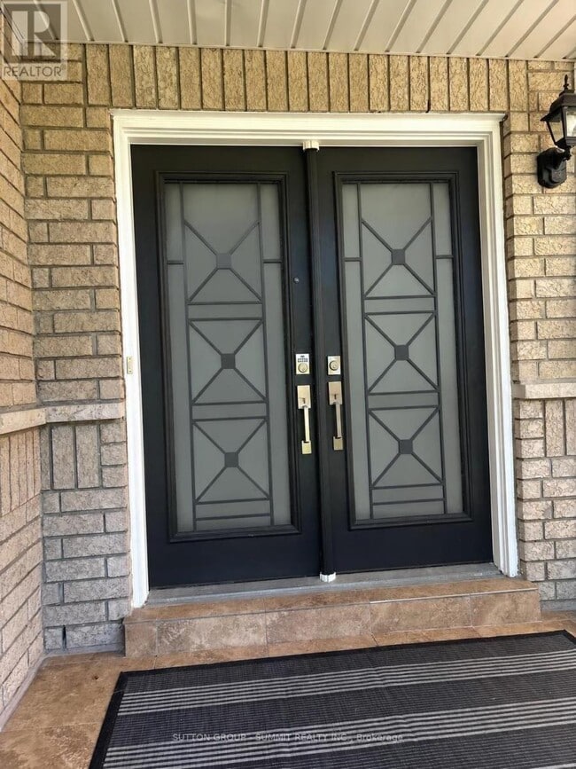 Photo - 910 Knotty Pine Grove