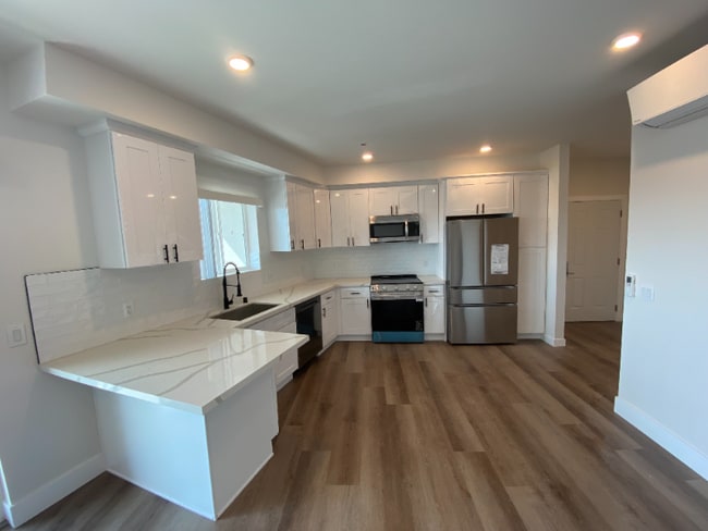 Building Photo - 2285 Ulric St Rental