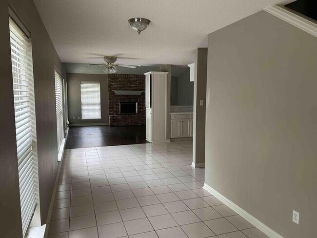 Photo - 2120 Villa Dr.