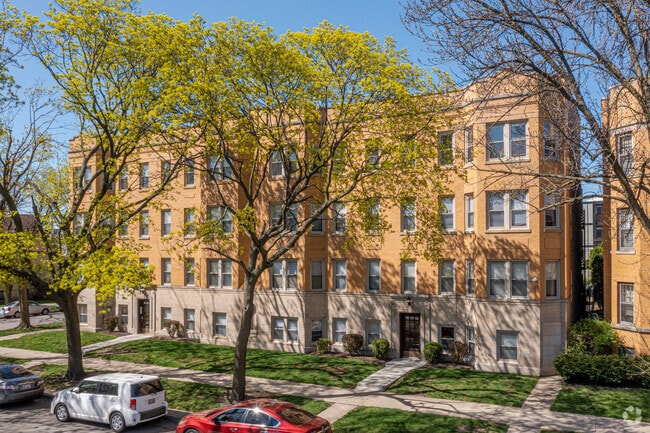 2240 West Morse Apartments - 2240 West Morse Apartments