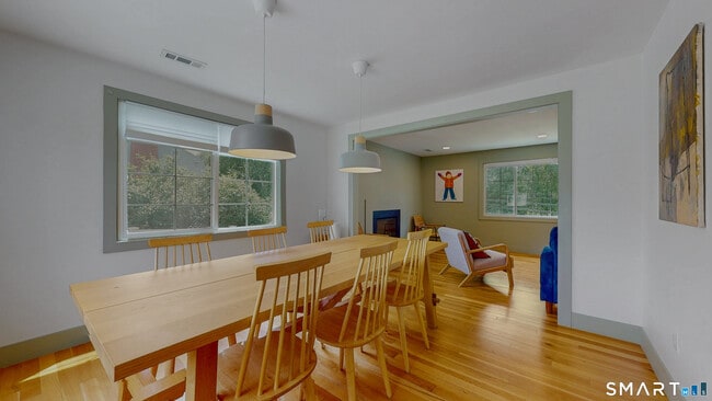 Photo - 444 Highland St