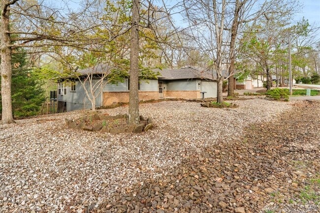 Photo - 69 Walney Dr