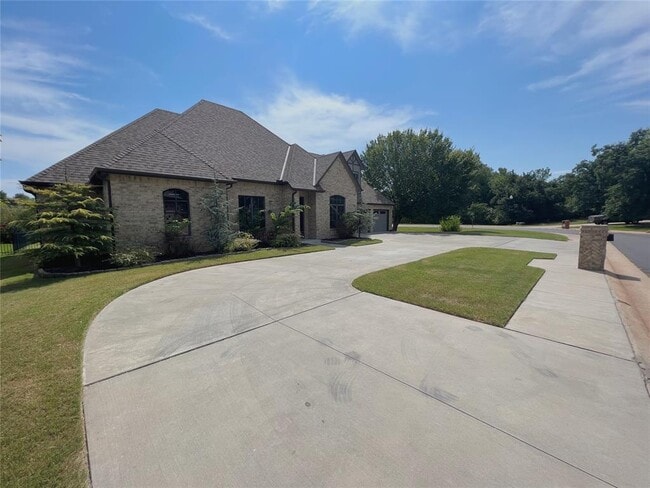 Photo - 424 Seville Dr