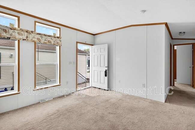 Photo - 15 W Redwood Ave