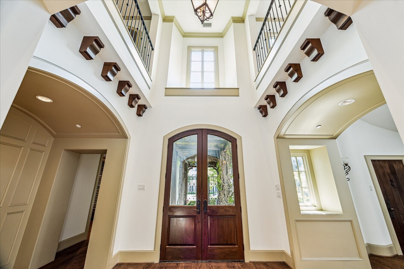 Photo - 4800 Palm St