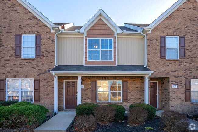 Building Photo - Newly Updated Townhome in Murfreesboro!