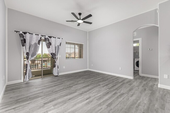 Photo - 1350 S Greenfield Rd