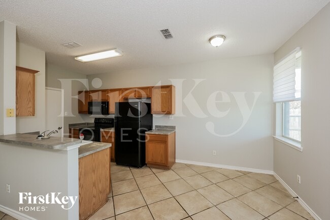 Photo - 6400 Rainwater Way