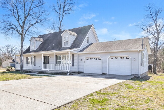 Building Photo - 401 Wildwood Dr