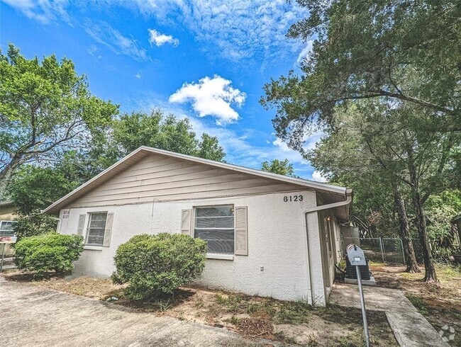 Building Photo - 6123 Montana Ave Rental