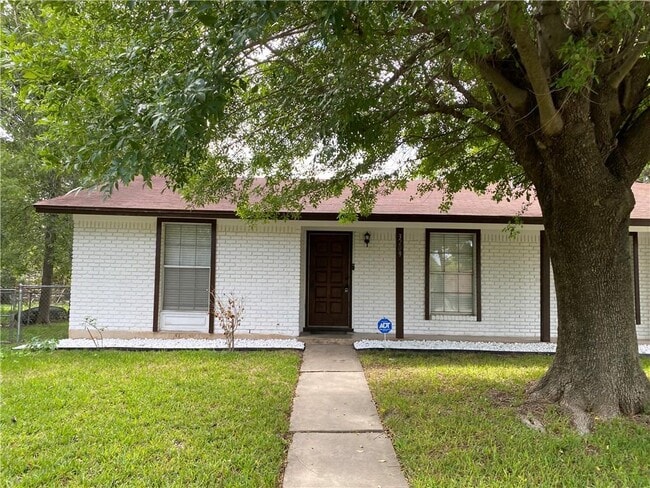 Photo - 3209 Carol Ann Dr