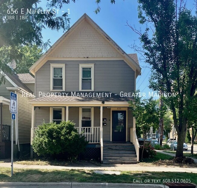 Building Photo - 656 E Mifflin St Unit 1 Rental