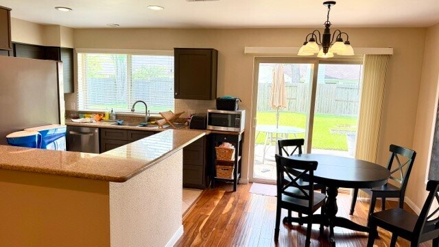Photo - 3214 Lakefield Way