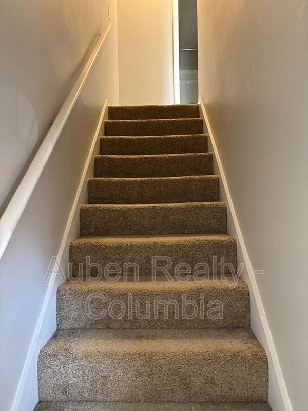 Photo - 3 Londonderry Square