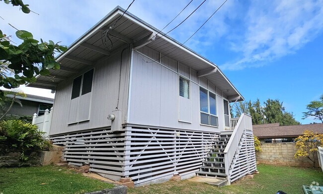 Building Photo - Lanikai 2 bed 1 bath  -  you can see the b... Rental