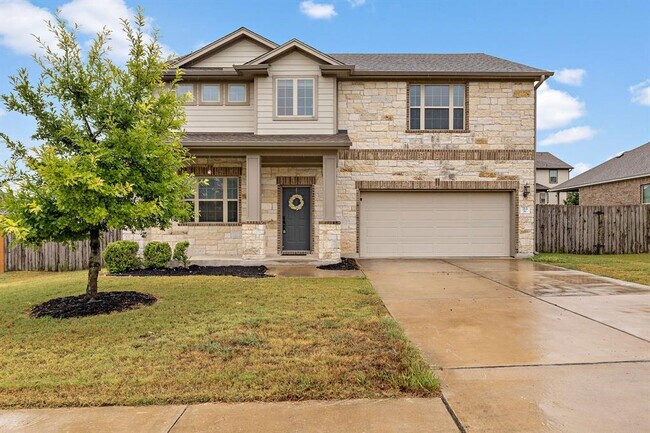 713 Carillion Dr