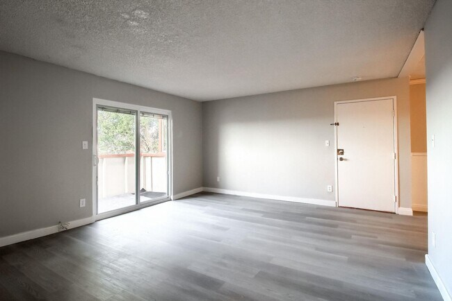 Photo - 10211 Ura Ln