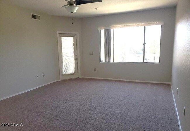 Photo - 18416 N Cave Creek Rd Unidad 2006