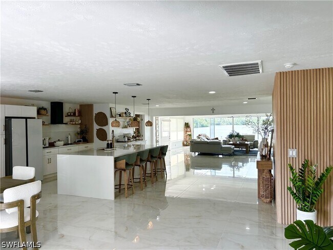 Photo - 337 Shore Dr