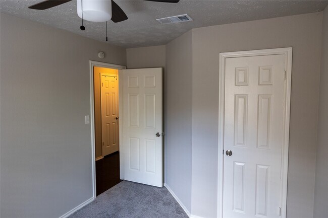 Photo - 12223 White River Dr