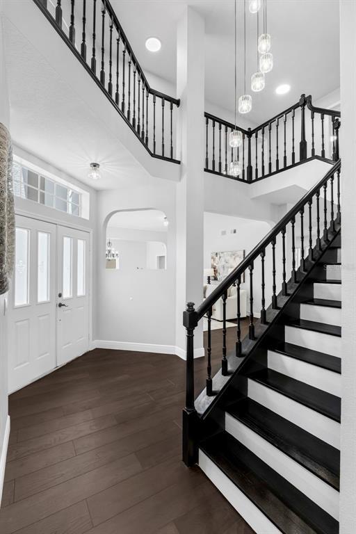 Photo - 1121 Needlewood Loop