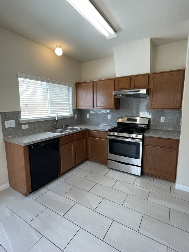 Photo - 1755 Nichole Woods Dr
