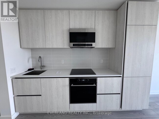 Photo - 110 Broadway Ave Unité 3106