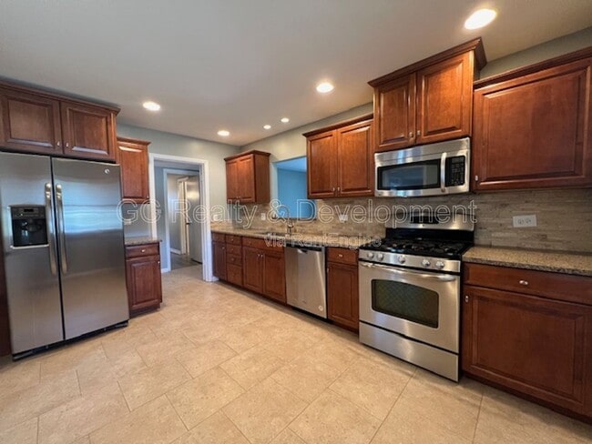 Photo - 1536 Young Cir