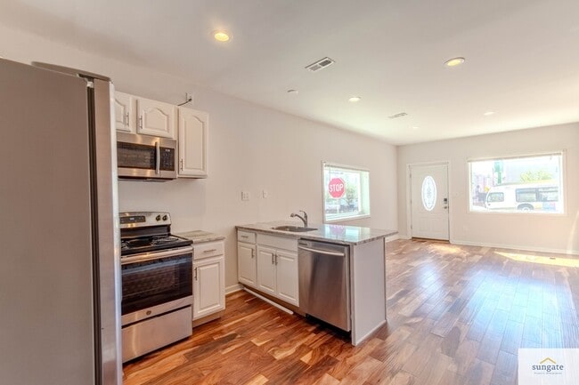 Photo - 2608 E Fayette St Unit 1