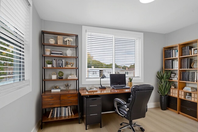 Photo - 2712 W Balmoral Ave Unidad 2E