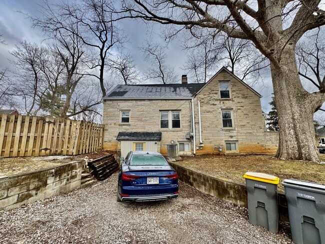 Photo - 1105 N Woodburn Ave