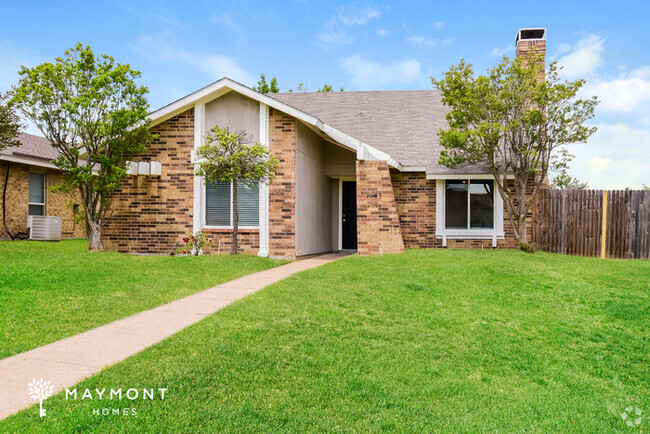 Building Photo - Functional Layout with Easy Dallas Access Rental