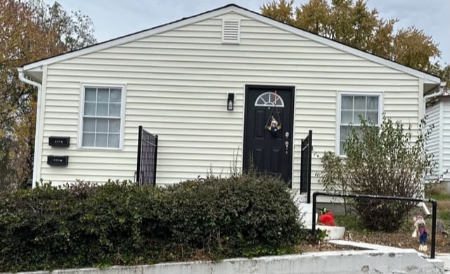 Unit A Entrance - Front of property - 406 W Franklin St Unit B