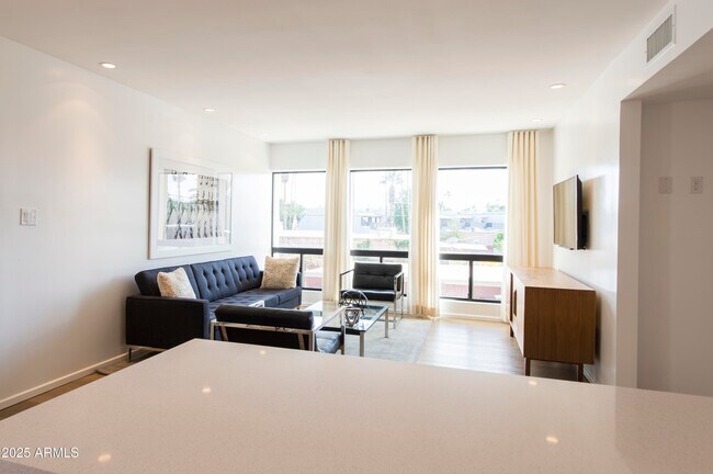 Photo - 7319 E Northland Dr Casa Adosada