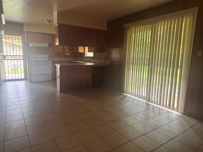 Photo - 963 Pine Lake Dr