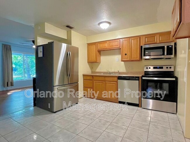 Photo - 2611 Pembrook Dr
