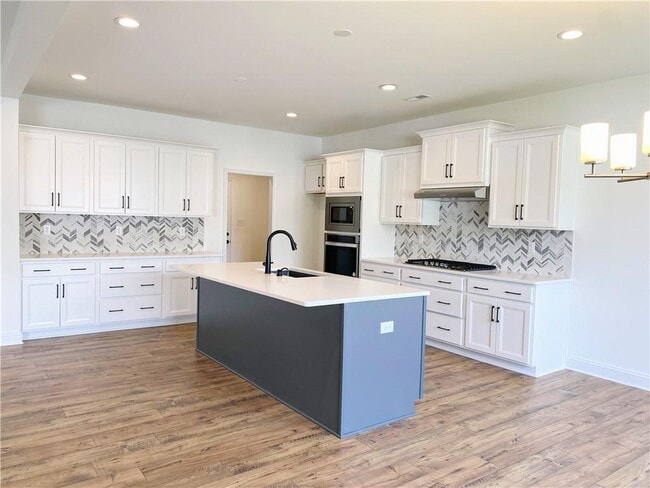Photo - 7048 Dunton Rd