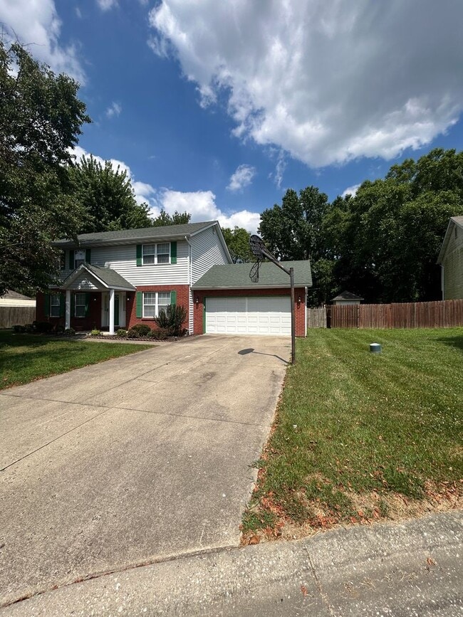 Building Photo - 2324 Greenfield Dr Rental