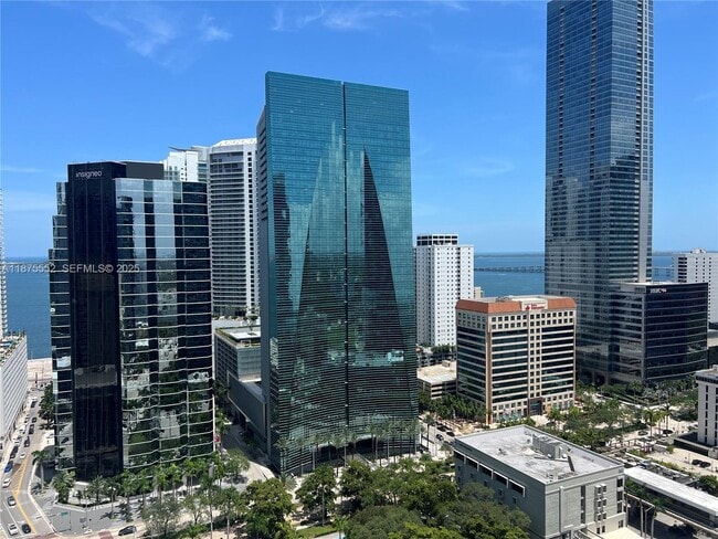 Building Photo - 1250 S Miami Ave Unit 2604