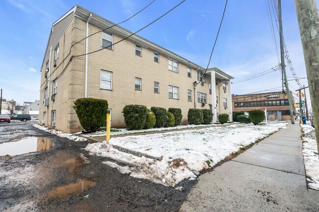 Photo - Astoria Manor