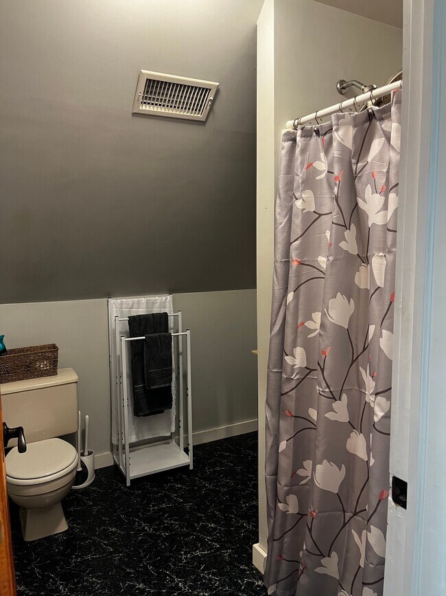 Photo - 1171 Huber St Unit 1
