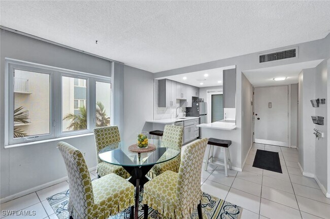 Building Photo - 1300 Gulf Shore Blvd N Unit 407