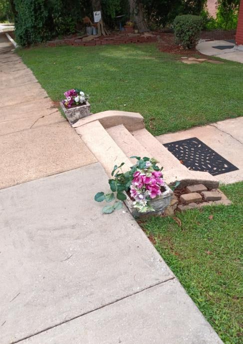 Photo - 2410 Arlington Crescent