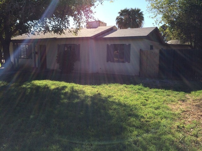 Photo - 1539 E Hudson Dr